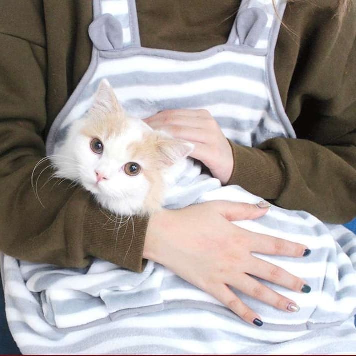 猫服  抱っこ服 | ふわもこ猫抱っこエプロン