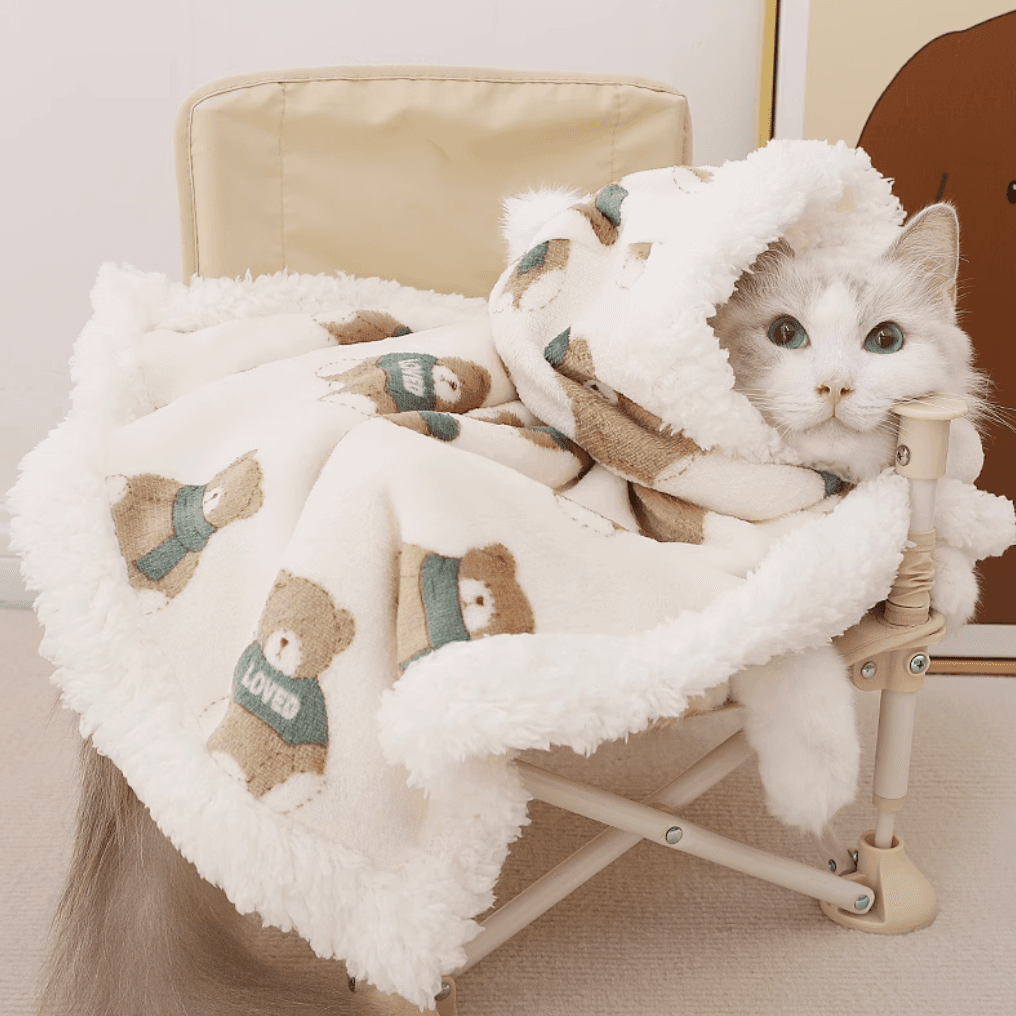 猫服  防寒服 | もこもこ猫ちゃん用ポンチョ型防寒ケープ