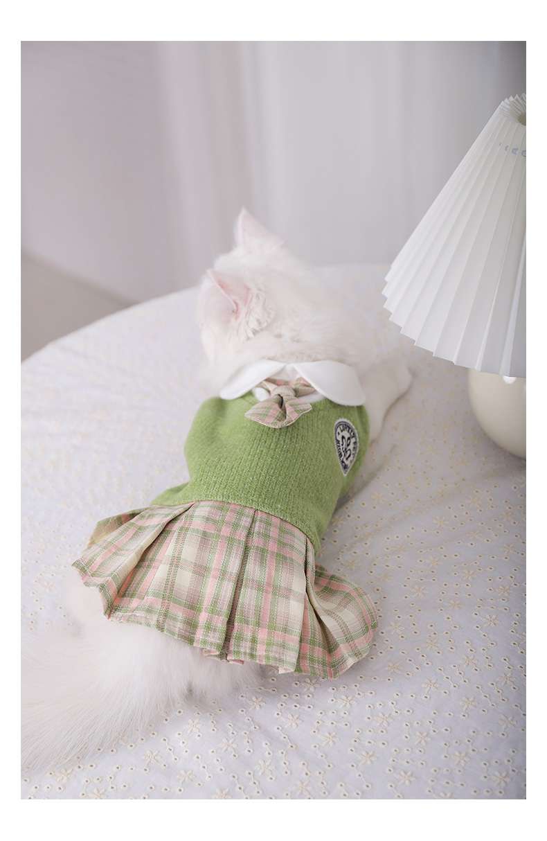 猫服  洋服 | ふんわりチェック柄スカート付き猫用セーター