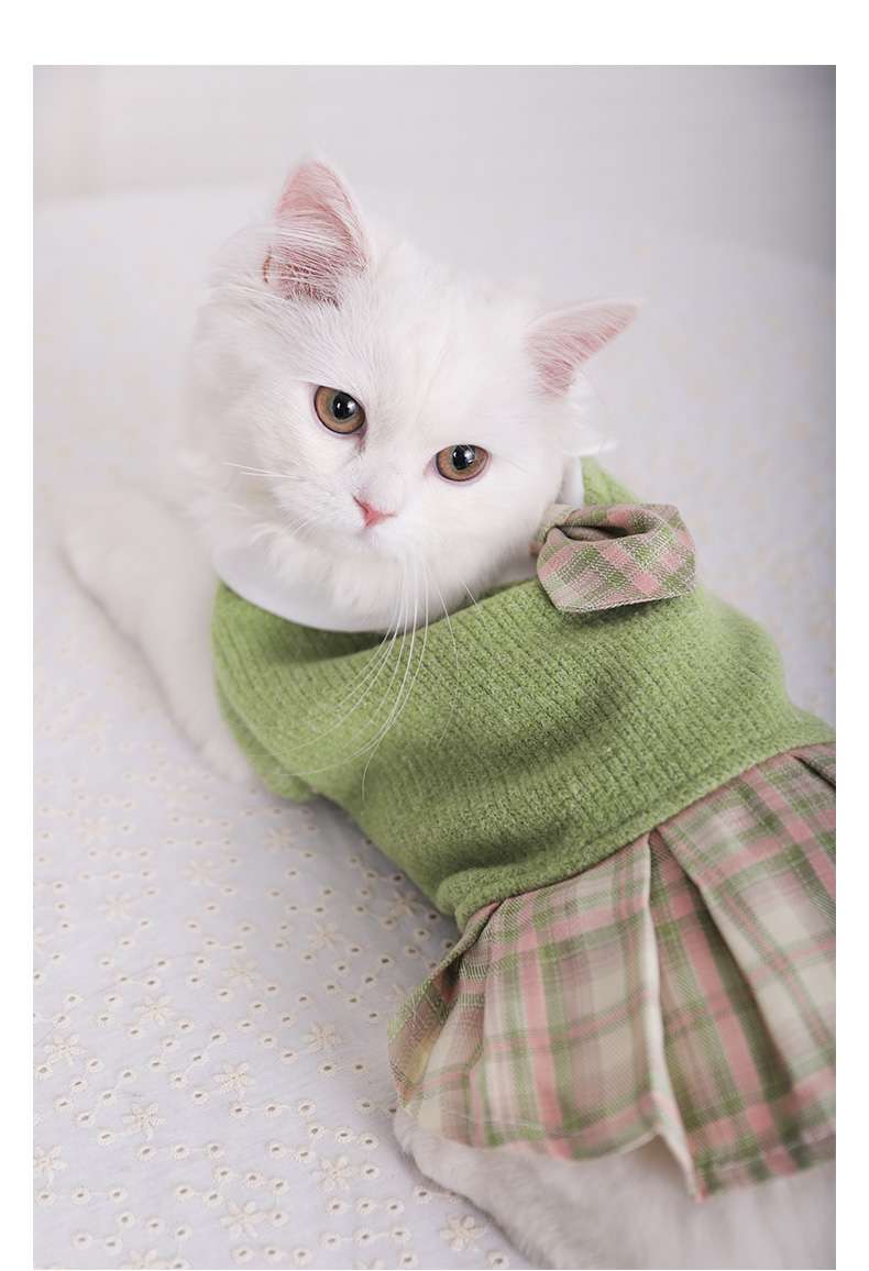 猫服  洋服 | ふんわりチェック柄スカート付き猫用セーター