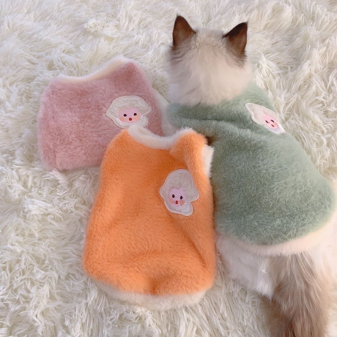 猫服 もこもこ羊刺繍付きふわふわ猫用　防寒服