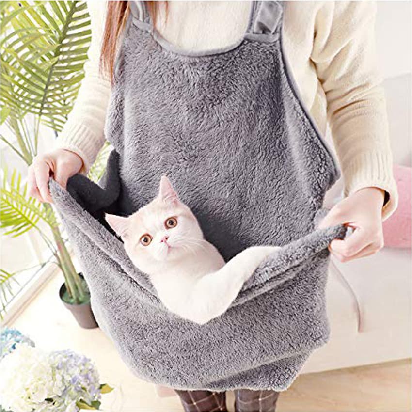 猫服   もふもふポケット抱っこ服