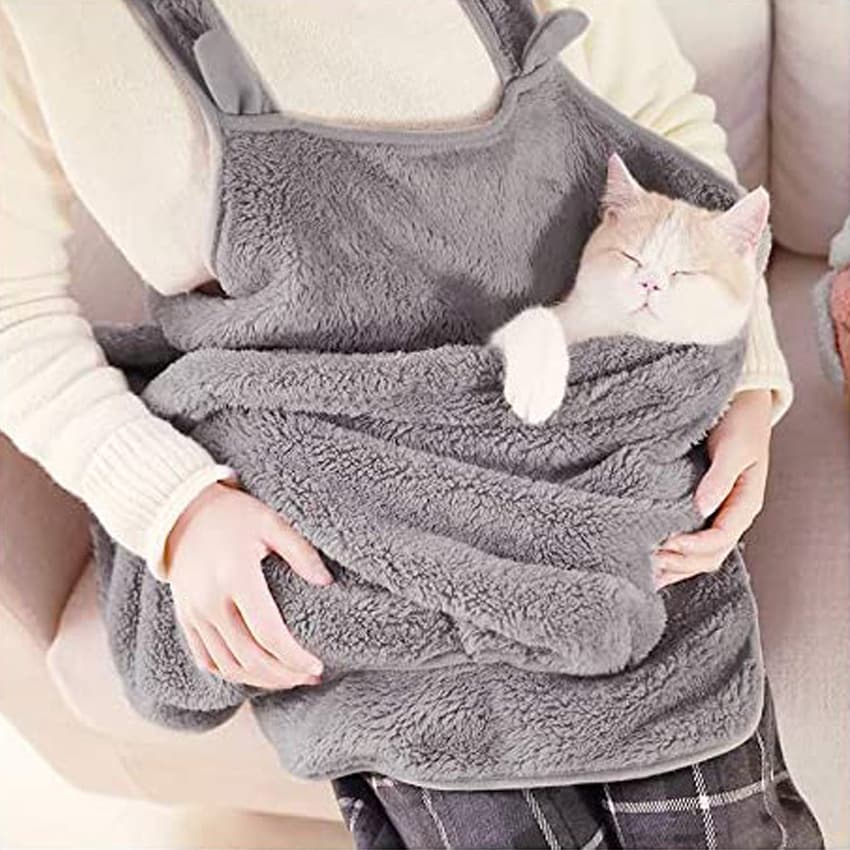猫服   もふもふポケット抱っこ服