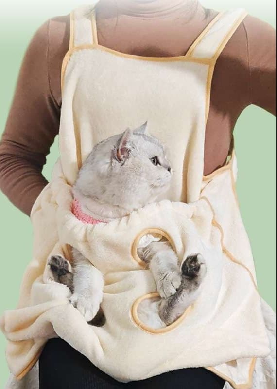 猫服 抱っこ服 | ふわもこ猫用抱っこエプロン